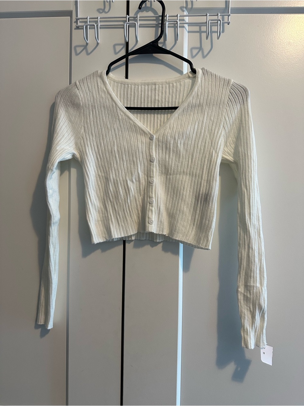 Women's Ribbed V-Neck Button Crop Cardigan - White